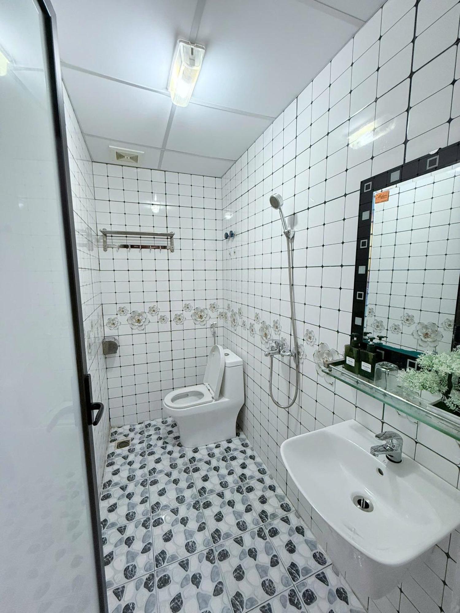 Venus Hotel Catba Dong Khe Sau Екстериор снимка